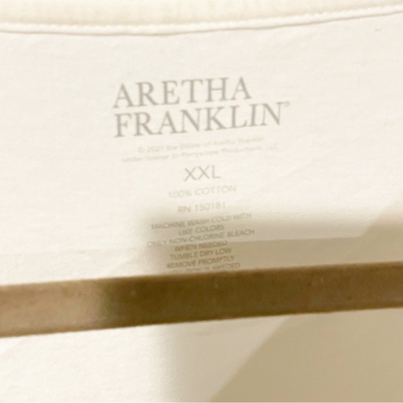 Aretha Franklin Plus Size XXL White Graphic Music Artist Crewneck Short Sleeve - Picture 3 of 4